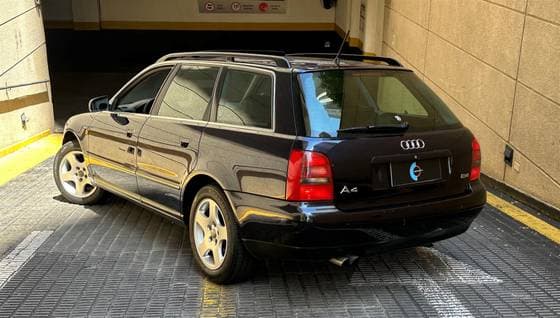 Carro 2.4 AVANT V6 30V GASOLINA 4P TIPTRONIC
