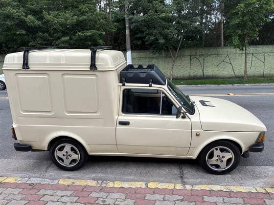 Carro 1.3 FIORINO FURGÃO 8V GASOLINA 2P MANUAL