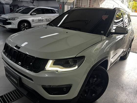 Carro 2.0 16V FLEX LONGITUDE AUTOMÁTICO