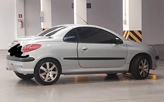 Carro 1.6 CC 16V GASOLINA 2P MANUAL