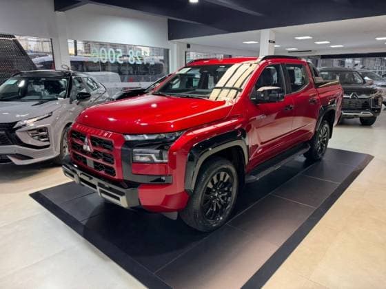 Carro 2.4 BITURBO DIESEL CD KATANA 4X4 AUTOMÁTICO