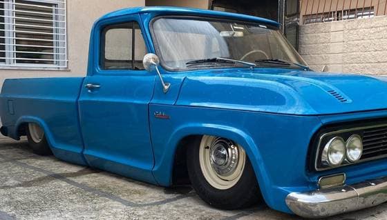 Carro GASOLINA 2P MANUAL