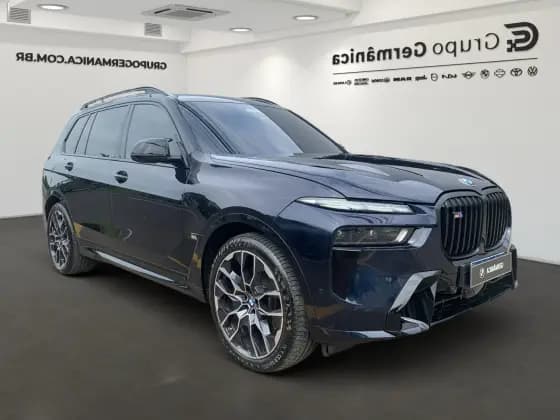 Carro 4.4 V8 GASOLINA M60i STEPTRONIC