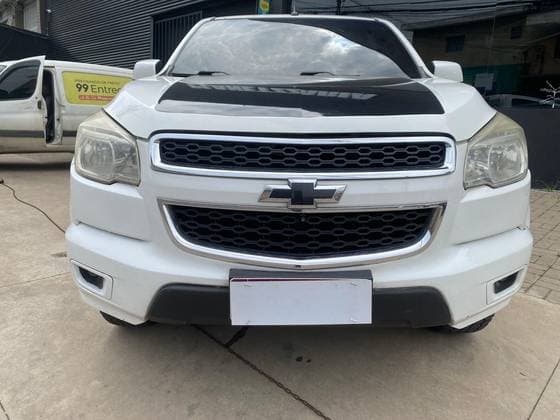 Carro 2.4 ADVANTAGE 4X2 CD 8V FLEX 4P MANUAL