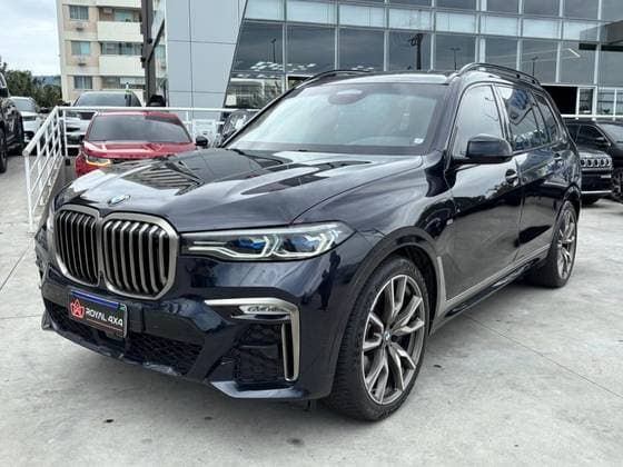 Carro 4.4 V8 GASOLINA M50i STEPTRONIC