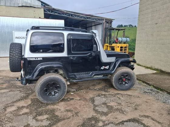 Carro 2.8 TETO RÍGIDO 12V TURBO INTERCOOLER DIESEL 2P MANUAL