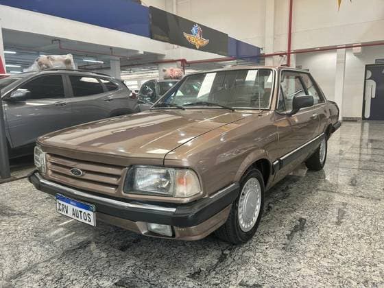 Carro 1.6 GL GASOLINA 4P MANUAL