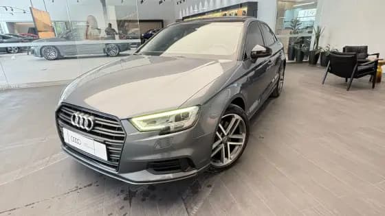Carro 2.0 TFSI GASOLINA SEDAN PERFORMANCE BLACK S-TRONIC