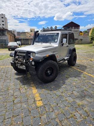 Carro 2.8 TETO RÍGIDO 12V TURBO INTERCOOLER DIESEL 2P MANUAL