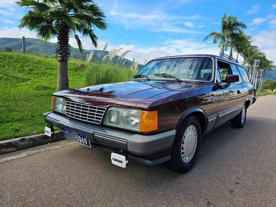 Carro 4.1 DIPLOMATA SE 12V ÁLCOOL 2P MANUAL