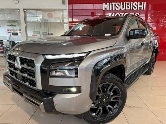 Carro 2.4 BITURBO DIESEL CD KATANA 4X4 AUTOMÁTICO