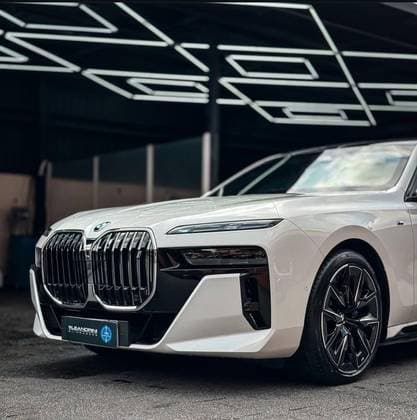 Carro ELÉTRICO XDRIVE60 M SPORT