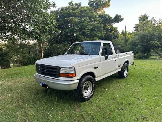 Carro 2.5 XL 4X2 CS 8V TURBO DIESEL 2P MANUAL