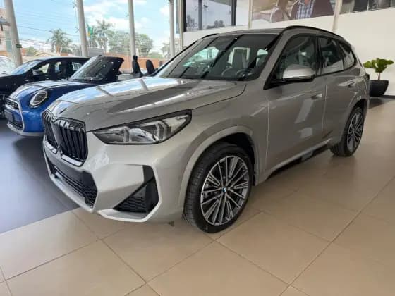 Carro 2.0 16V TURBO GASOLINA SDRIVE20I M SPORT STEPTRONIC