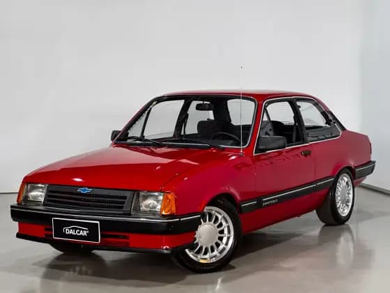 Carro 1.6 SL/E 8V ÁLCOOL 2P MANUAL