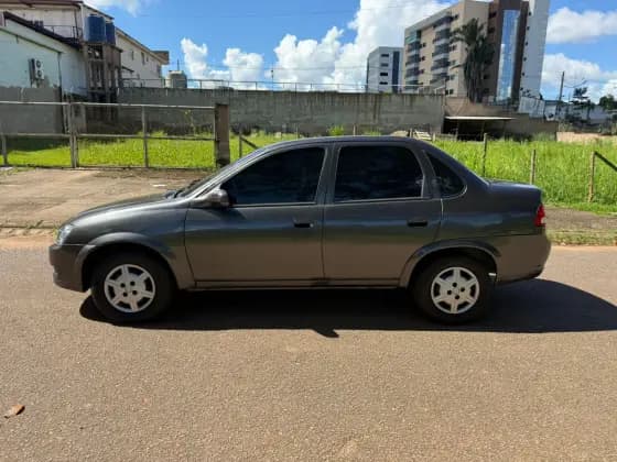 Carro 1.0 MPFI LS 8V FLEX 4P MANUAL