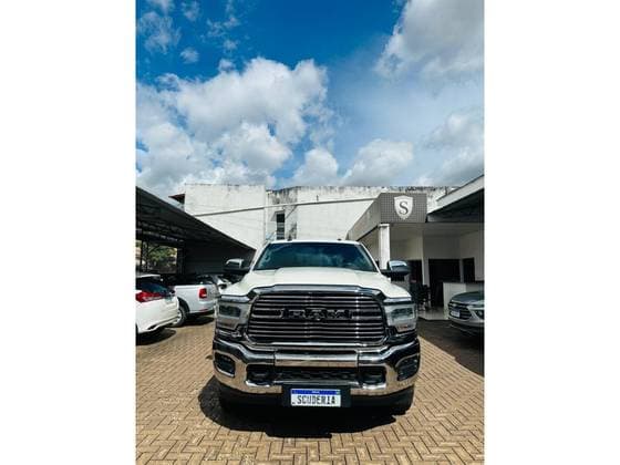 Carro 6.7 I6 TURBO DIESEL LARAMIE CD 4X4 AUTOMÁTICO