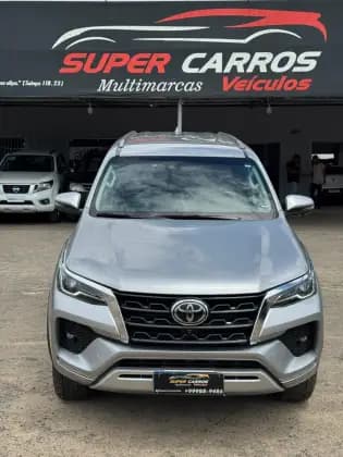 Carro 2.8 D-4D TURBO DIESEL SRX 7L 4X4 AUTOMÁTICO