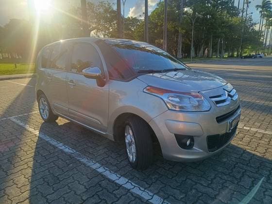 Carro 1.6 FLEX EXCLUSIVE BVA