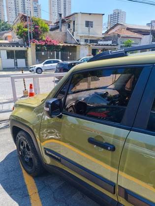Carro 1.8 16V FLEX 4P AUTOMÁTICO