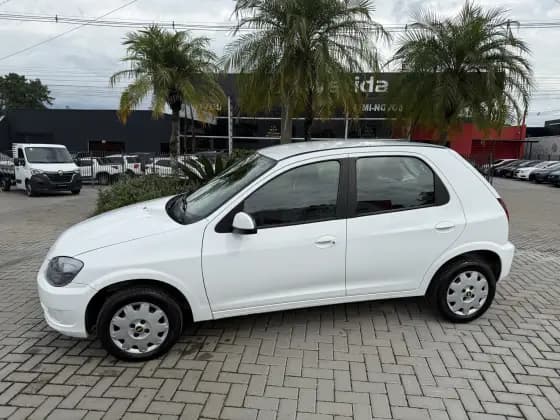 Carro 1.0 MPFI LT 8V FLEX 4P MANUAL