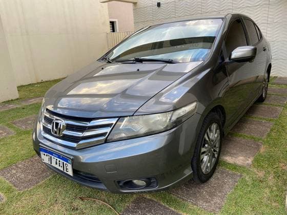 Carro 1.5 LX 16V FLEX 4P AUTOMÁTICO