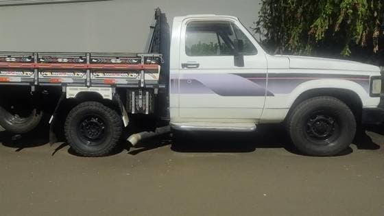 Carro 4.0 CUSTOM S CD 8V DIESEL 2P MANUAL