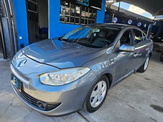 Carro 2.0 DYNAMIQUE 16V FLEX 4P AUTOMÁTICO