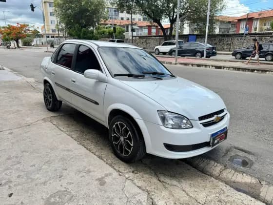 Carro 1.0 MPFI LS 8V FLEX 4P MANUAL