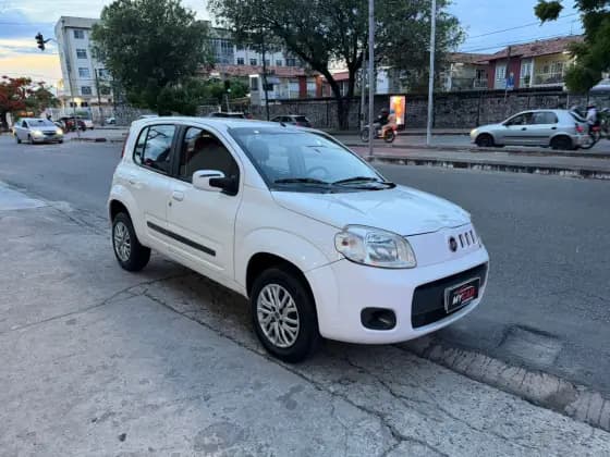 Carro 1.0 EVO VIVACE 8V FLEX 4P MANUAL