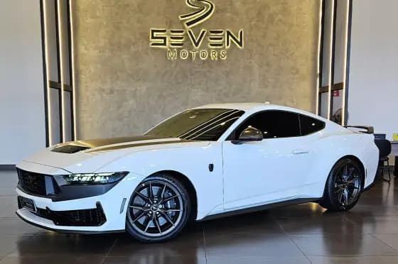 Carro 5.0 V8 GASOLINA DARK HORSE SELECTSHIFT