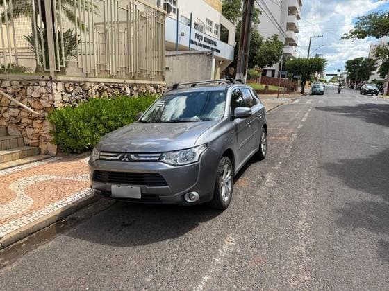 Carro 3.0 GT 4X4 V6 24V GASOLINA 4P AUTOMÁTICO