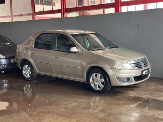 Carro 1.6 EXPRESSION 16V FLEX 4P AUTOMÁTICO