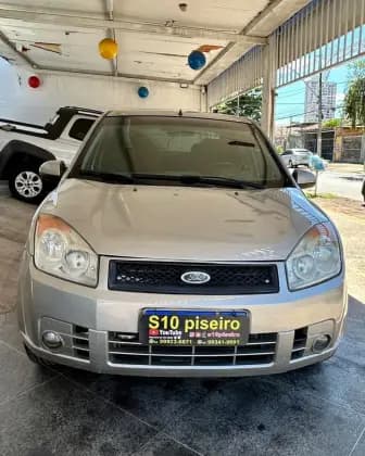 Carro 1.6 MPI SEDAN 8V FLEX 4P MANUAL
