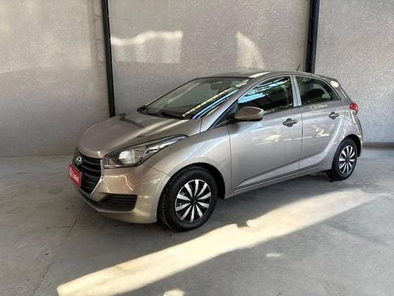 Carro 1.0 COMFORT PLUS 12V FLEX 4P MANUAL