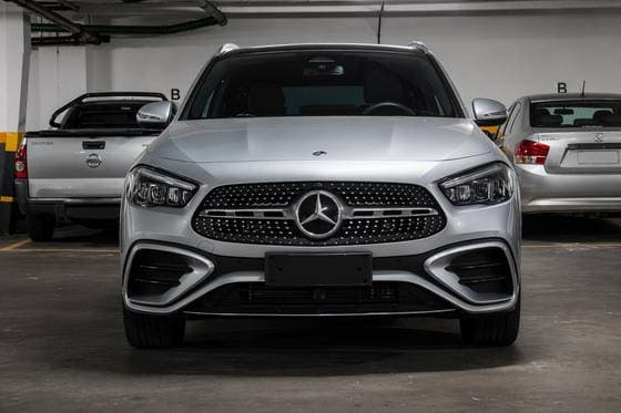 Carro 1.3 MHEV AMG LINE 7G-DCT