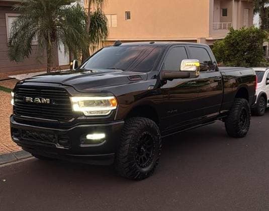 Carro 6.7 I6 TURBO DIESEL LARAMIE CD 4X4 AUTOMÁTICO