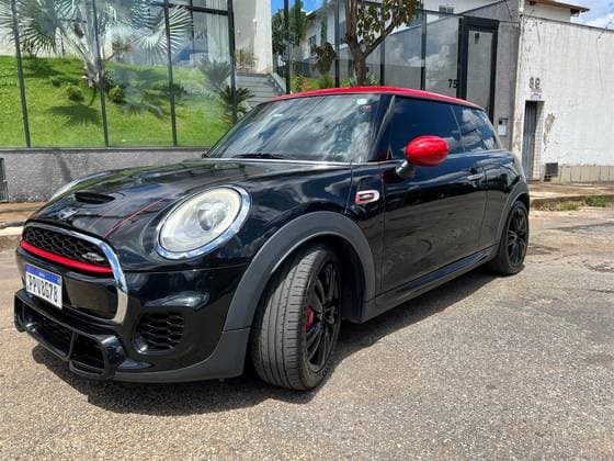 Carro 1.6 COUPE 16V 211CV GASOLINA 2P AUTOMÁTICO