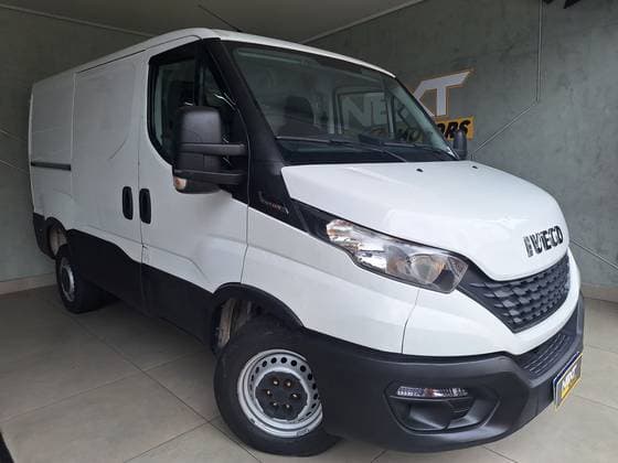 Carro 2.3 TURBO DIESEL 30-130 FURGÃO MANUAL