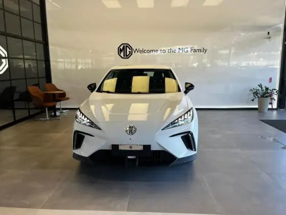 Carro 64 KW ELÉTRICO LUXURY