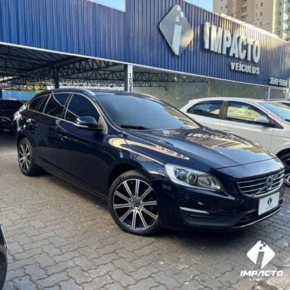 Carro 2.0 T4 MOMENTUM GASOLINA 4P AUTOMÁTICO