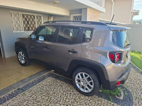 Carro 1.8 16V FLEX SPORT 4P AUTOMÁTICO