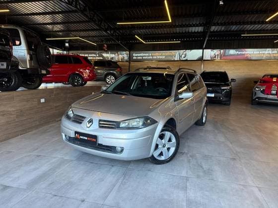 Carro 1.6 DYNAMIQUE GRAND TOUR 16V FLEX 4P MANUAL