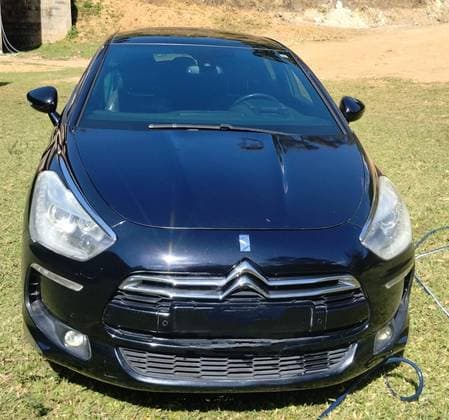 Carro 1.6 THP GASOLINA SO CHIC BVA