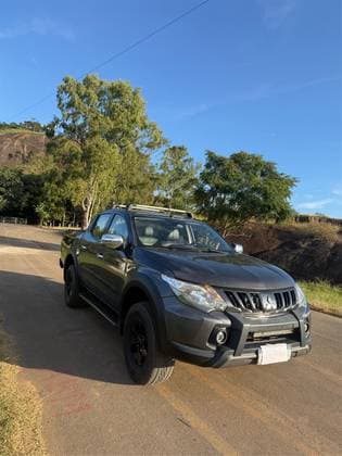 Carro 2.4 16V TURBO DIESEL OUTDOOR HPE CD 4X4 AUTOMÁTICO