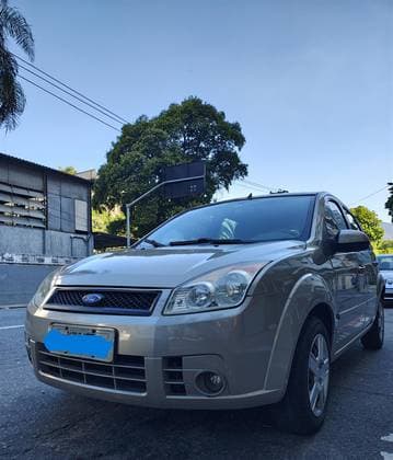 Carro 1.6 MPI HATCH 8V FLEX 4P MANUAL