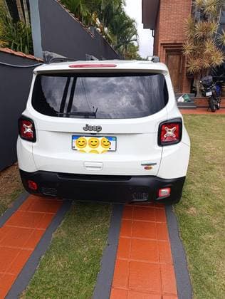 Carro 1.8 16V FLEX LONGITUDE 4P AUTOMÁTICO