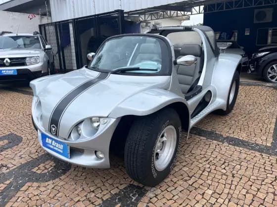 Carro 1.6 GASOLINA MANUAL
