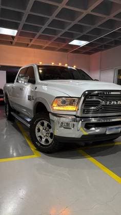Carro 6.7 LARAMIE 4X4 CD I6 TURBO DIESEL 4P AUTOMÁTICO