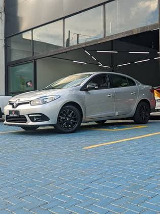 Carro 2.0 DYNAMIQUE PLUS 16V FLEX 4P AUTOMÁTICO